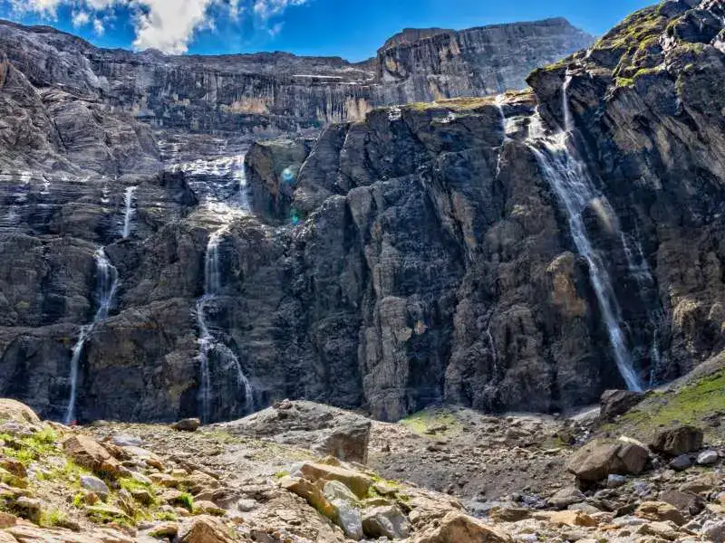 Cirque de Gavarnie et le Gave de Pau